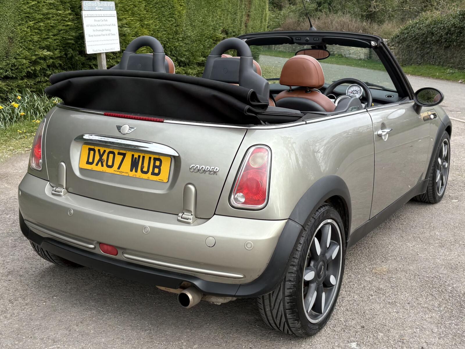 2007 Mini Cooper Sidewalk