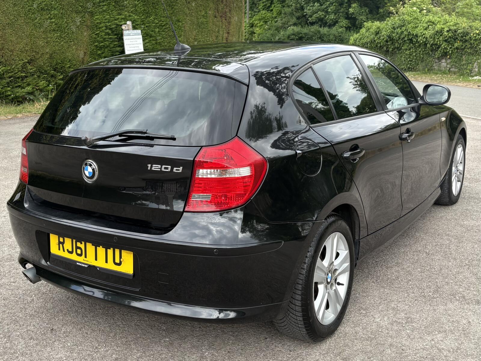 2011 Bmw 1 Series 